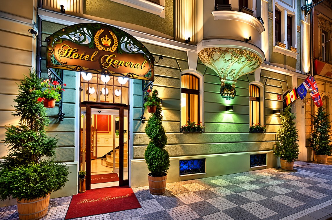 General 5 star hotel in Prague